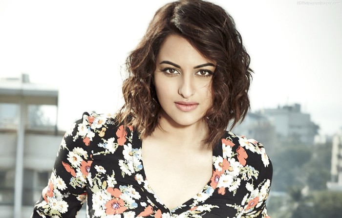 sonakshi-sinha-in-short-hair--wallpapers-and-backgrounds