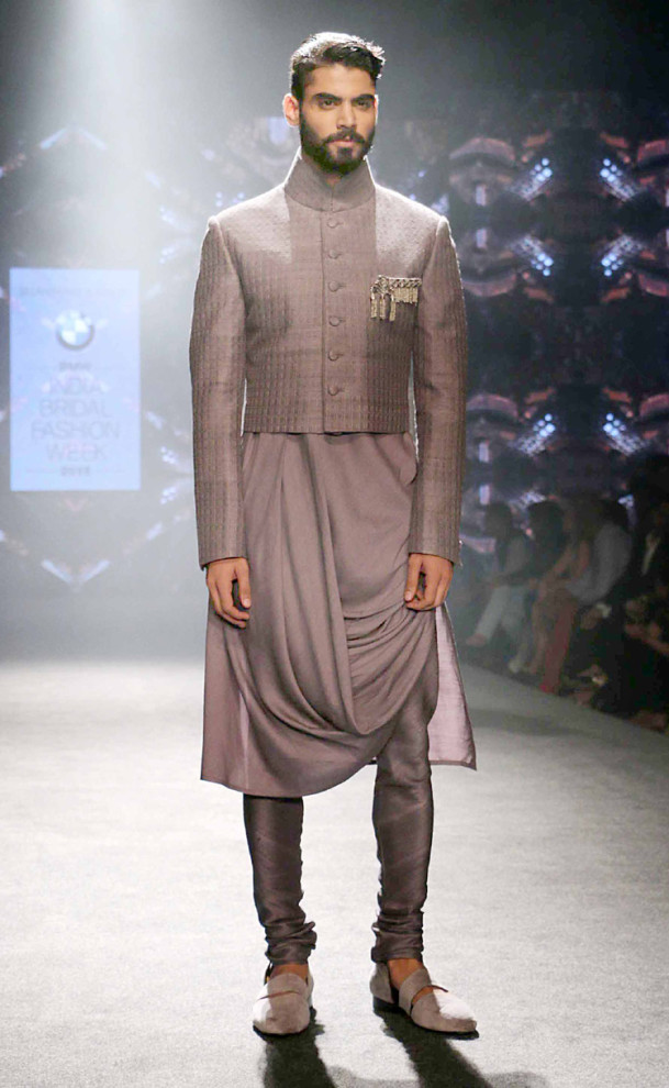 Groom\u0027s Guide on What to Wear for a Mehendi! (We Got Your